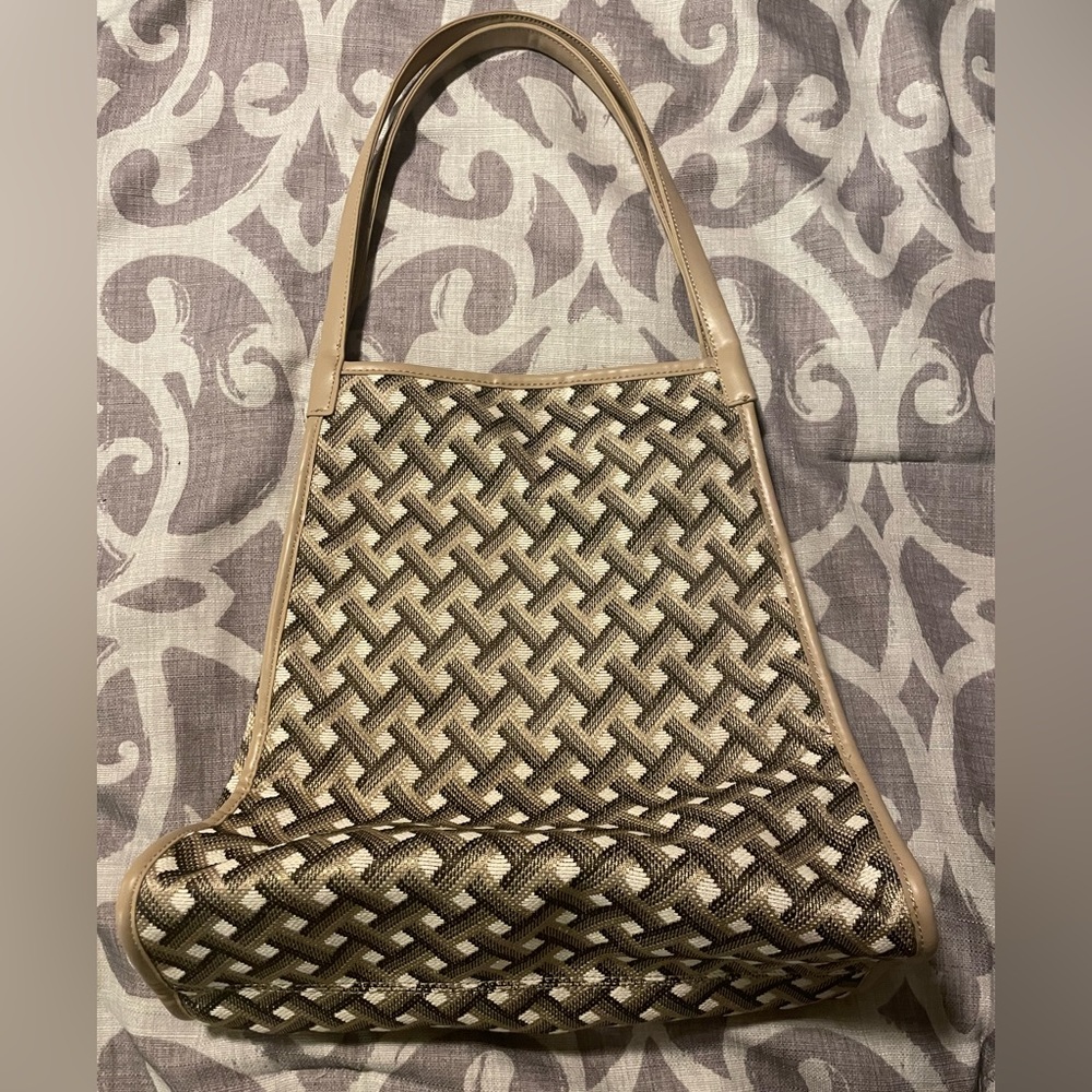 Urban Expressions Tote bag